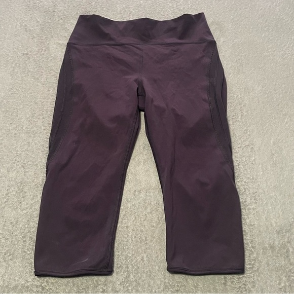 Lululemon Sun setter crop size 8 in boysenberry - Picture 2 of 12